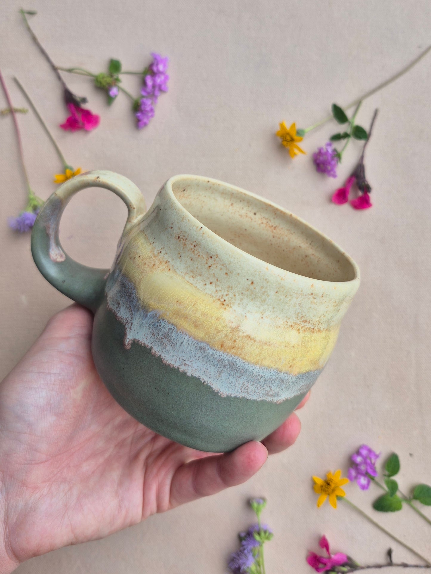 Squatty Cabin Mug in Artichoke Shino