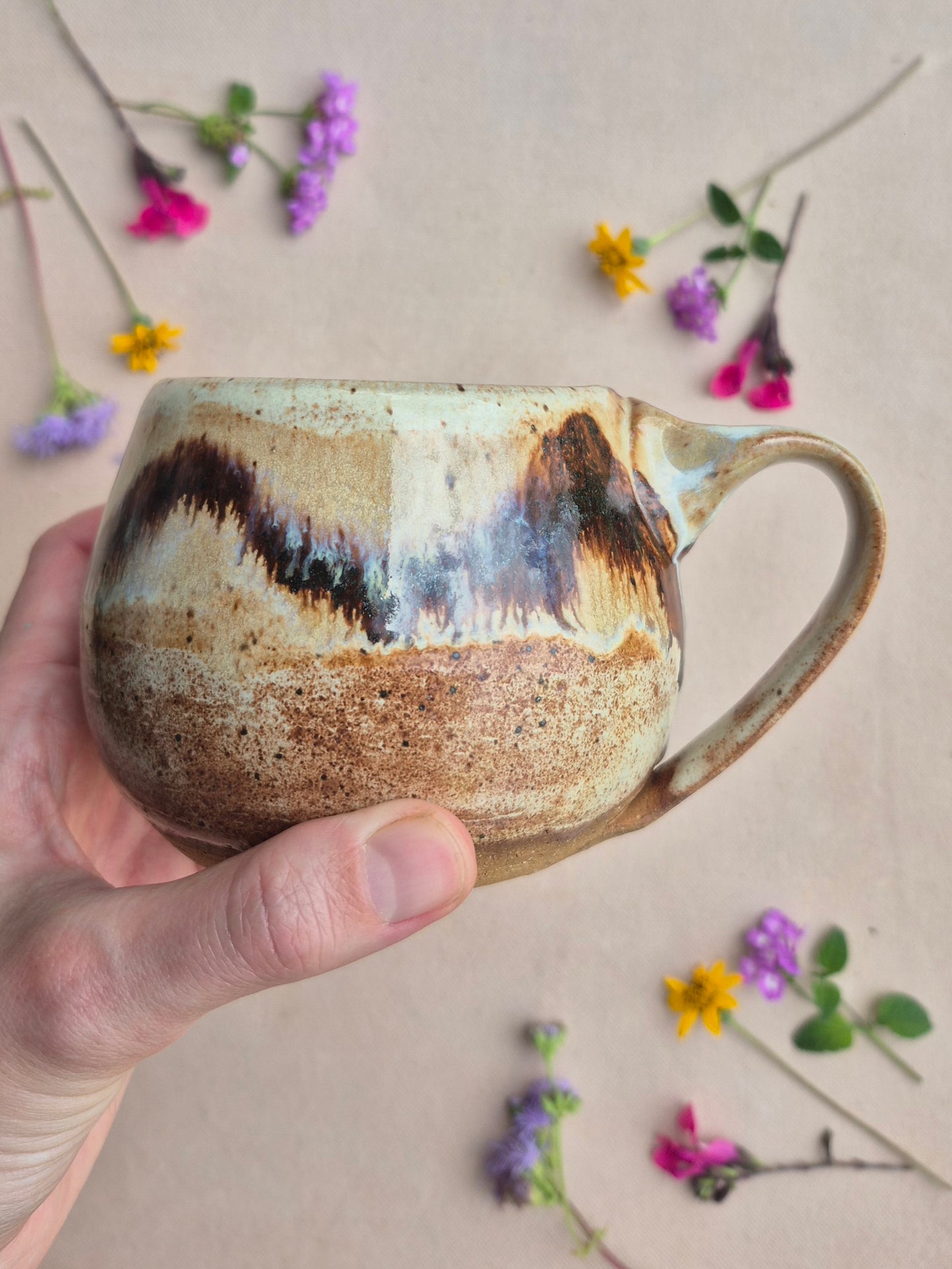 Round Mug in Light Shino Tea Dust 2