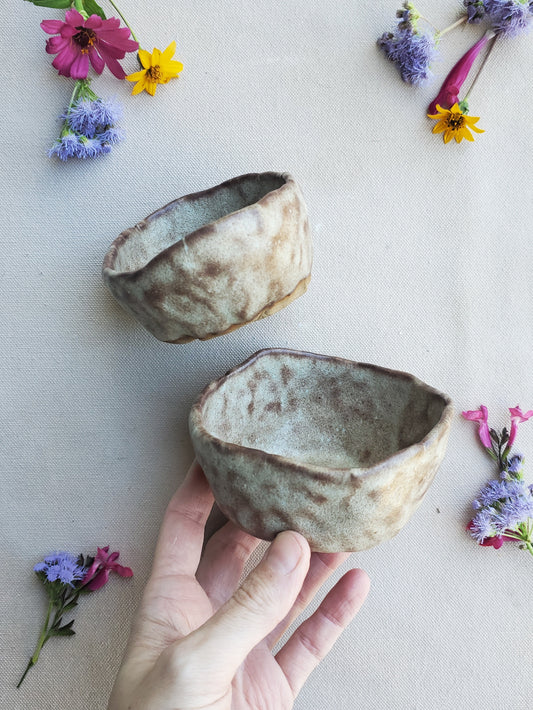 Pinch pot bowl set in Sandstone Shino