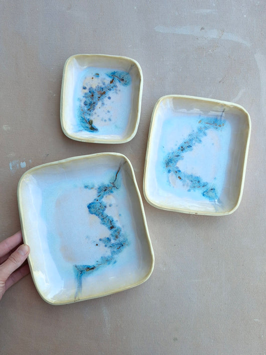 Dynamic Tray Set of Three