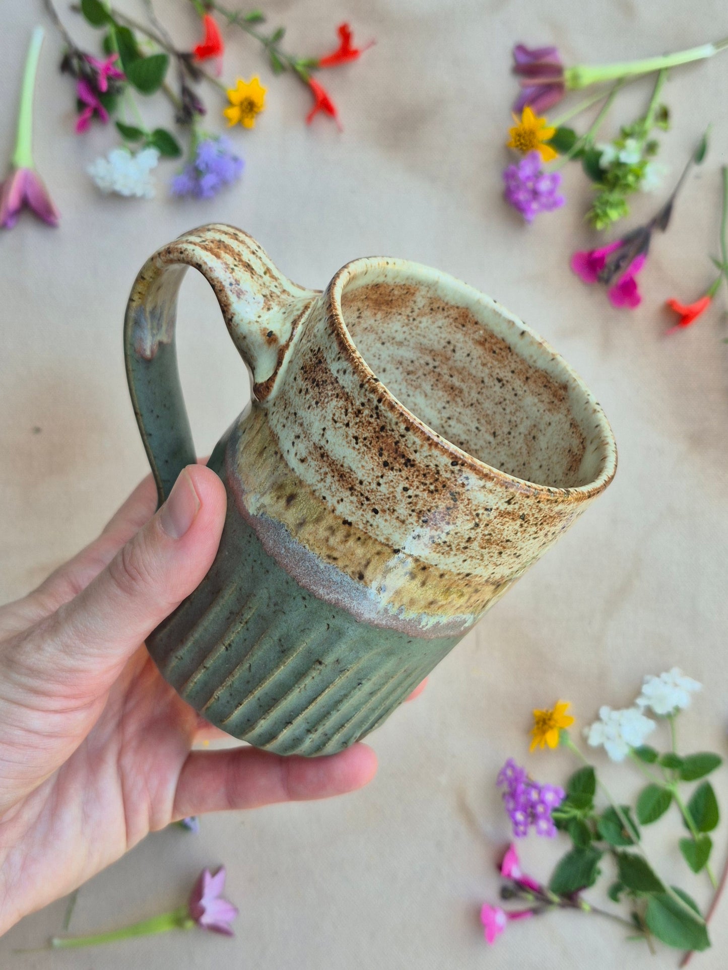 Carved Speckled Mug in Artichoke Shino