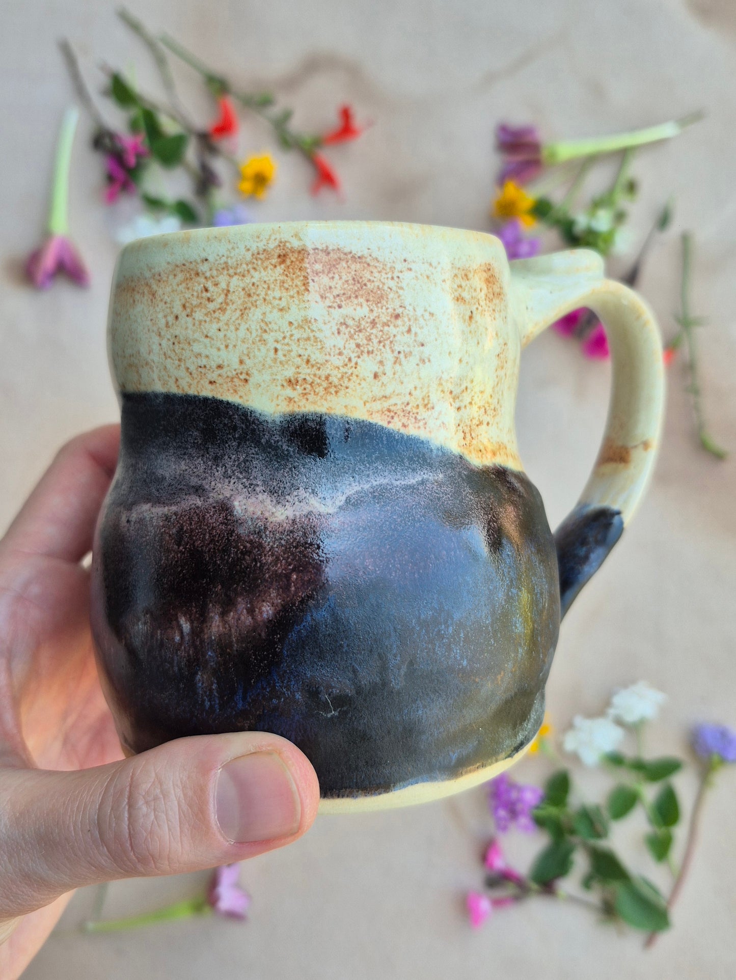Cabin Mug in Charcoal and Shino