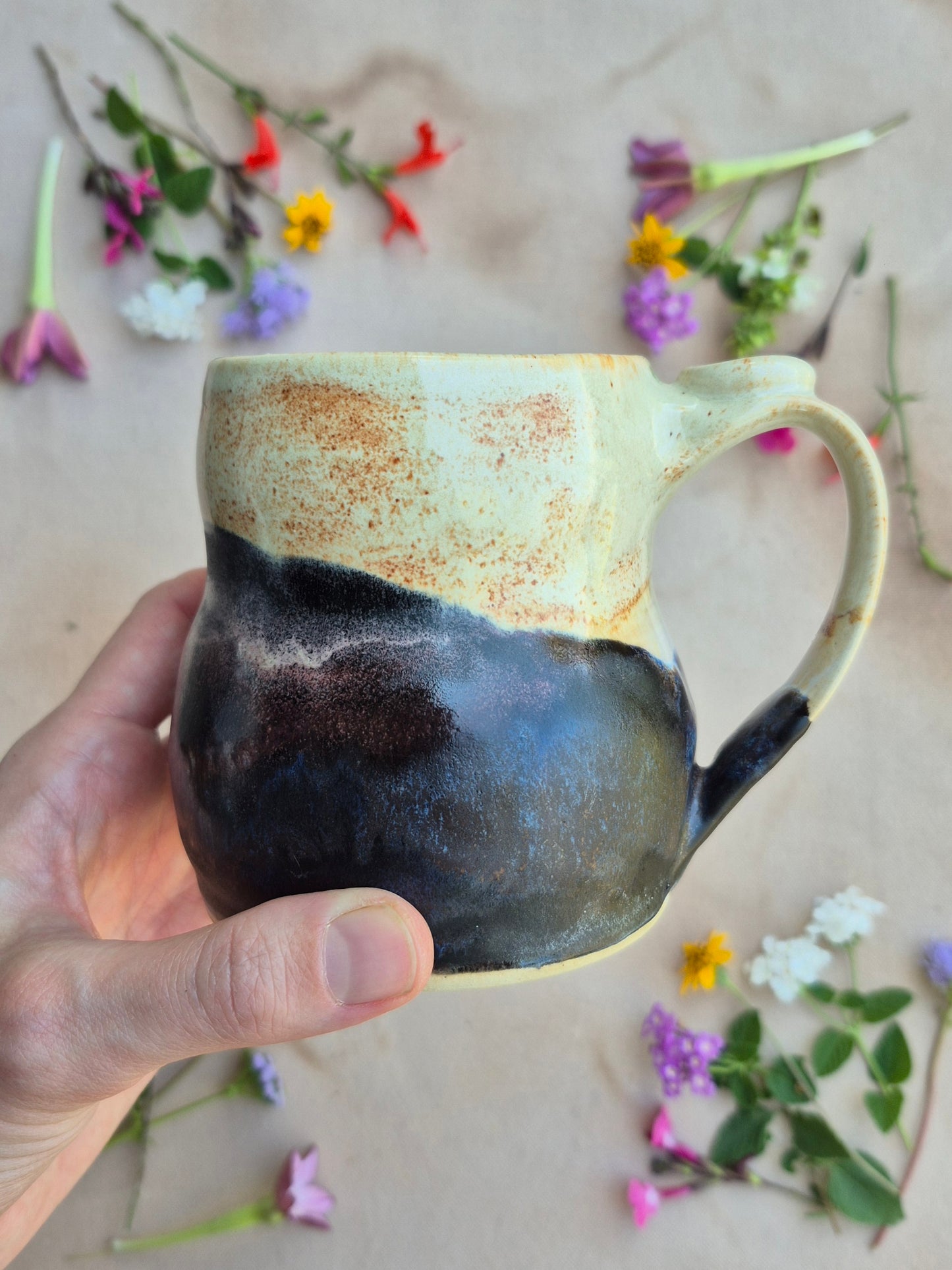 Cabin Mug in Charcoal and Shino