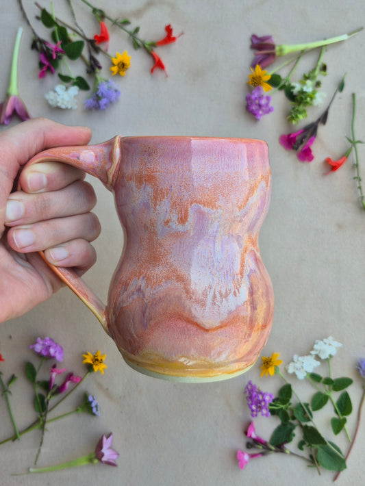 Curvy Mug in Peach Sunrise