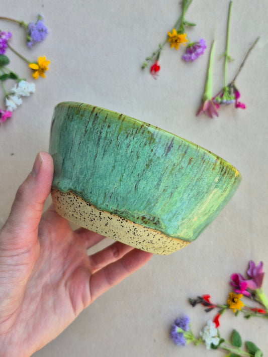 Speckled Bowl in Cactus