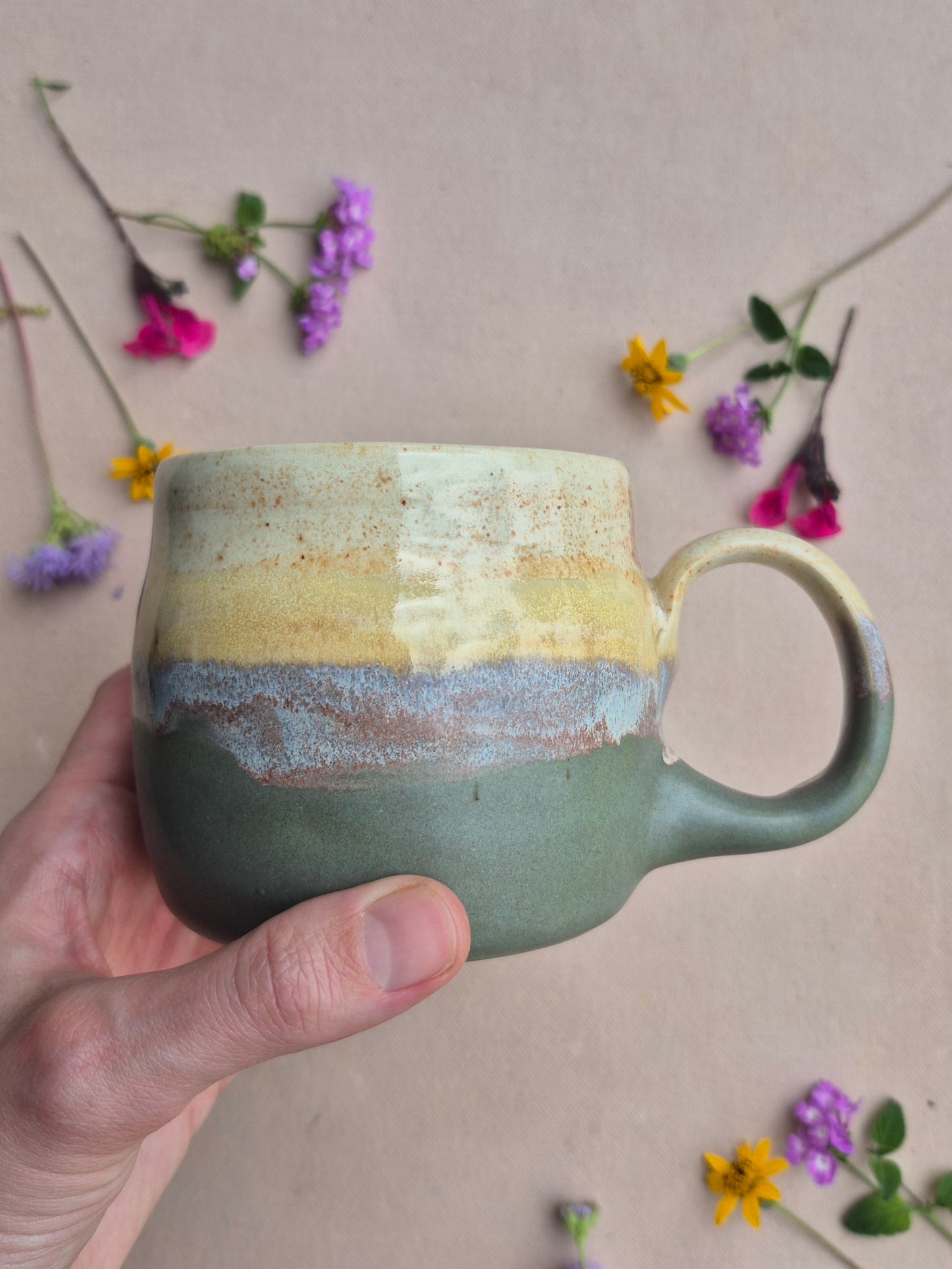 Squatty Cabin Mug in Artichoke Shino