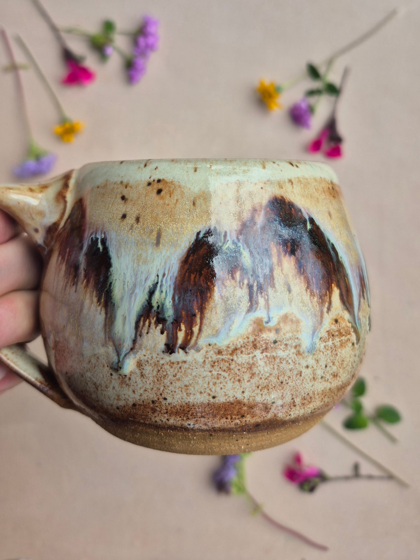 Round Mug in Light Shino Tea Dust 2